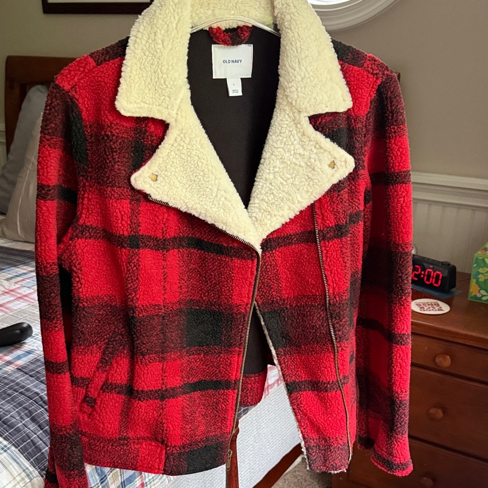 Old Navy Women's Red and Black Plaid Teddy Jacket